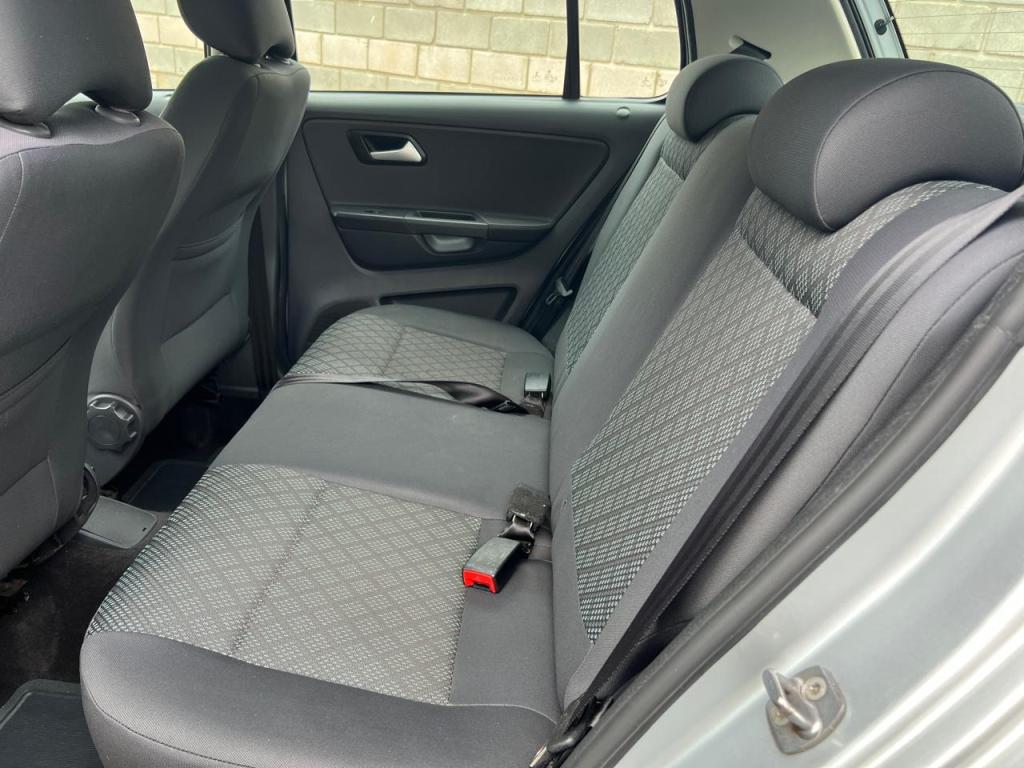 VOLKSWAGEN Fox - Foto
