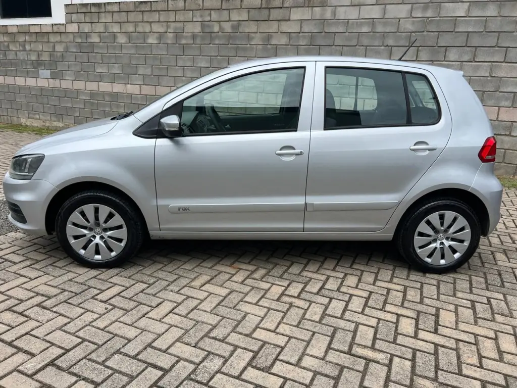 VOLKSWAGEN Fox - Foto
