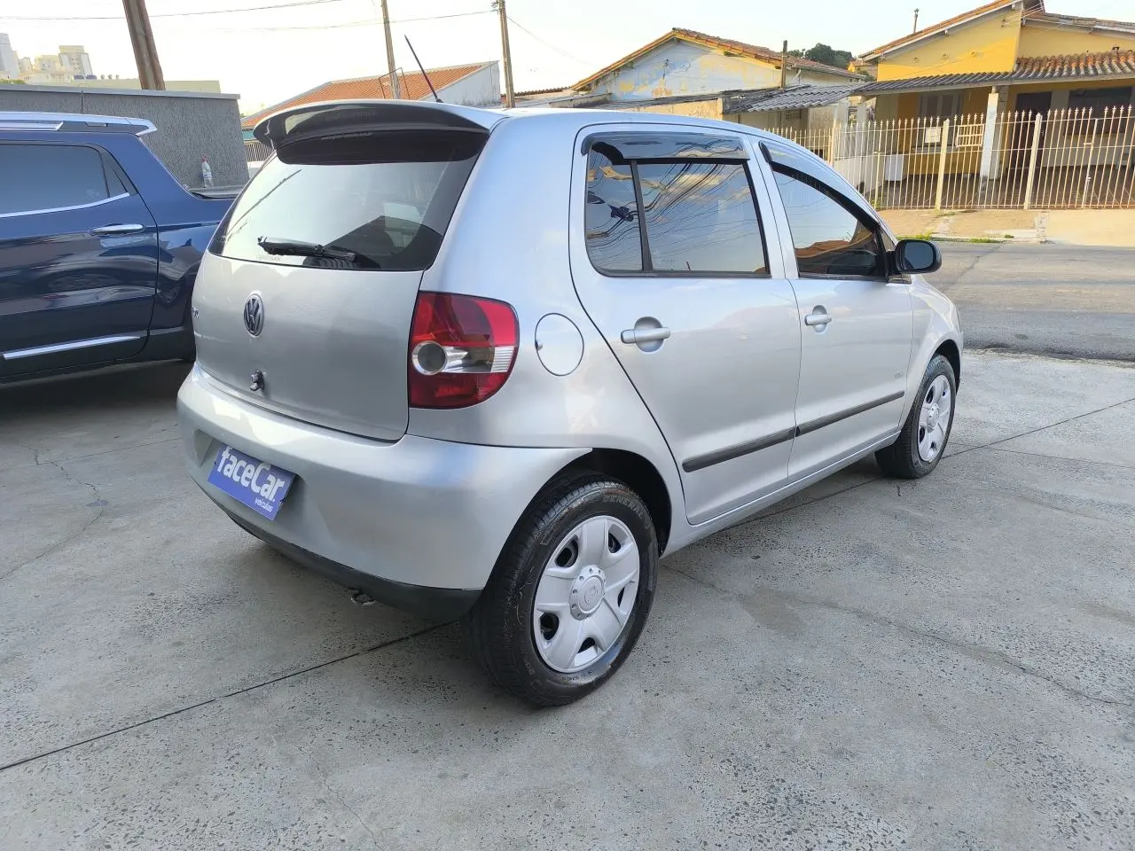 VOLKSWAGEN Fox - Foto