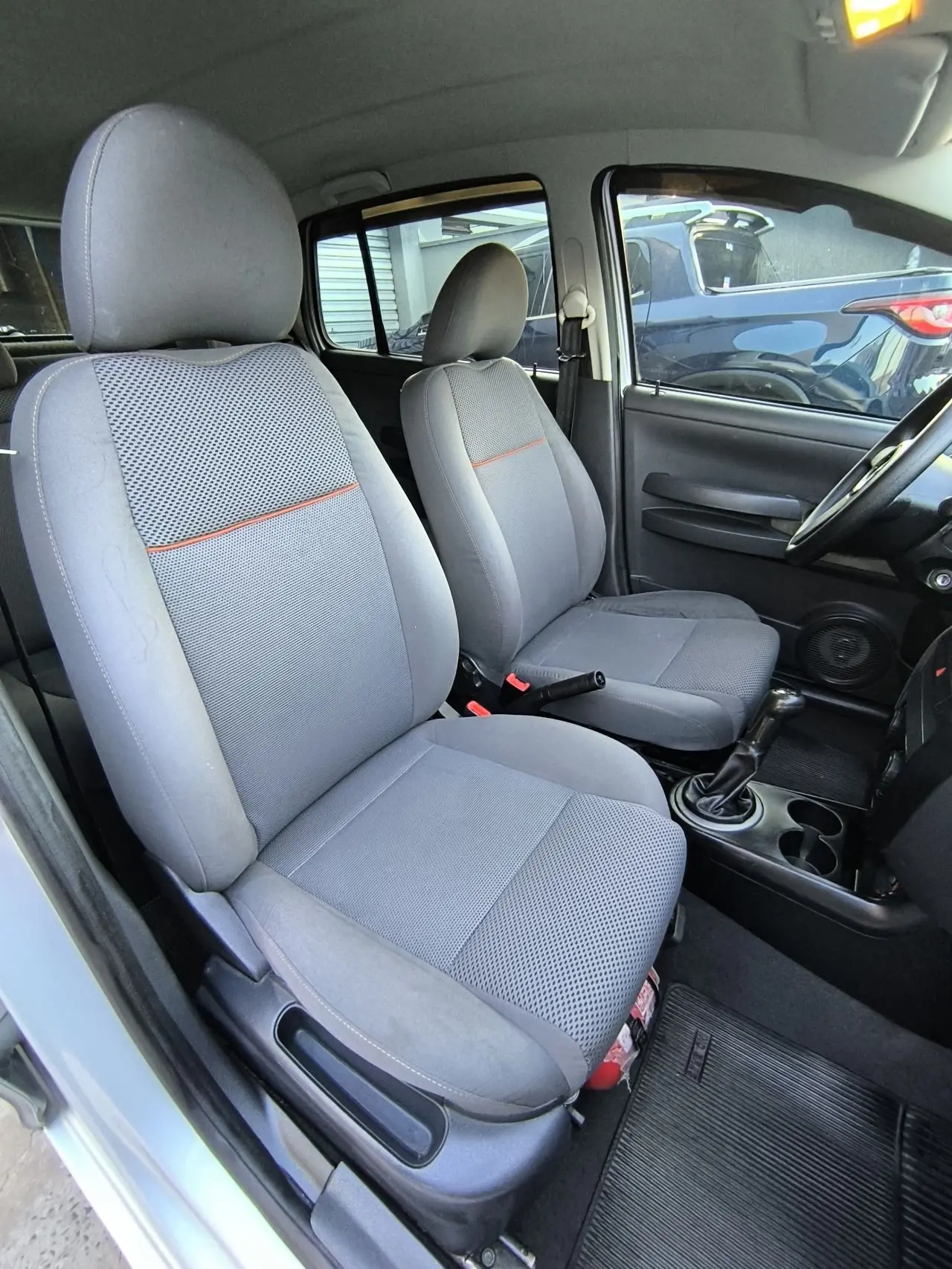 VOLKSWAGEN Fox - Foto