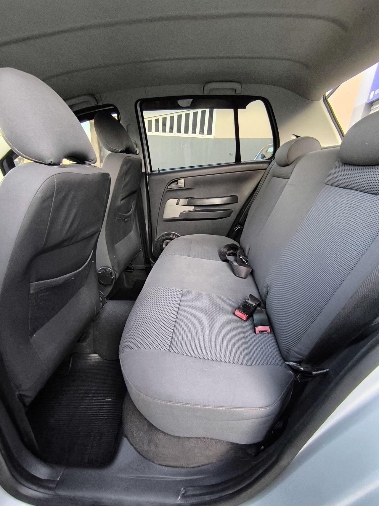 VOLKSWAGEN Fox - Foto