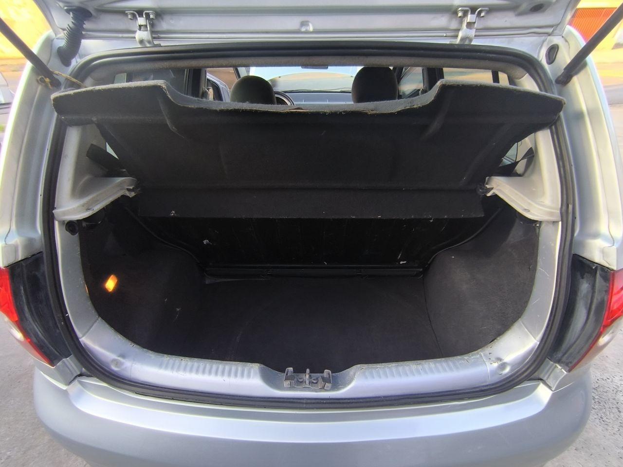 VOLKSWAGEN Fox - Foto