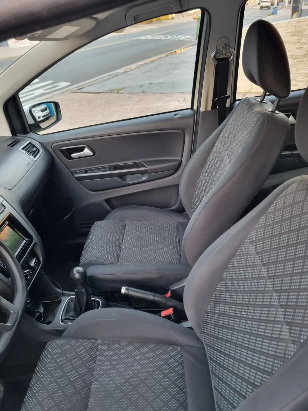 VOLKSWAGEN Fox - Foto