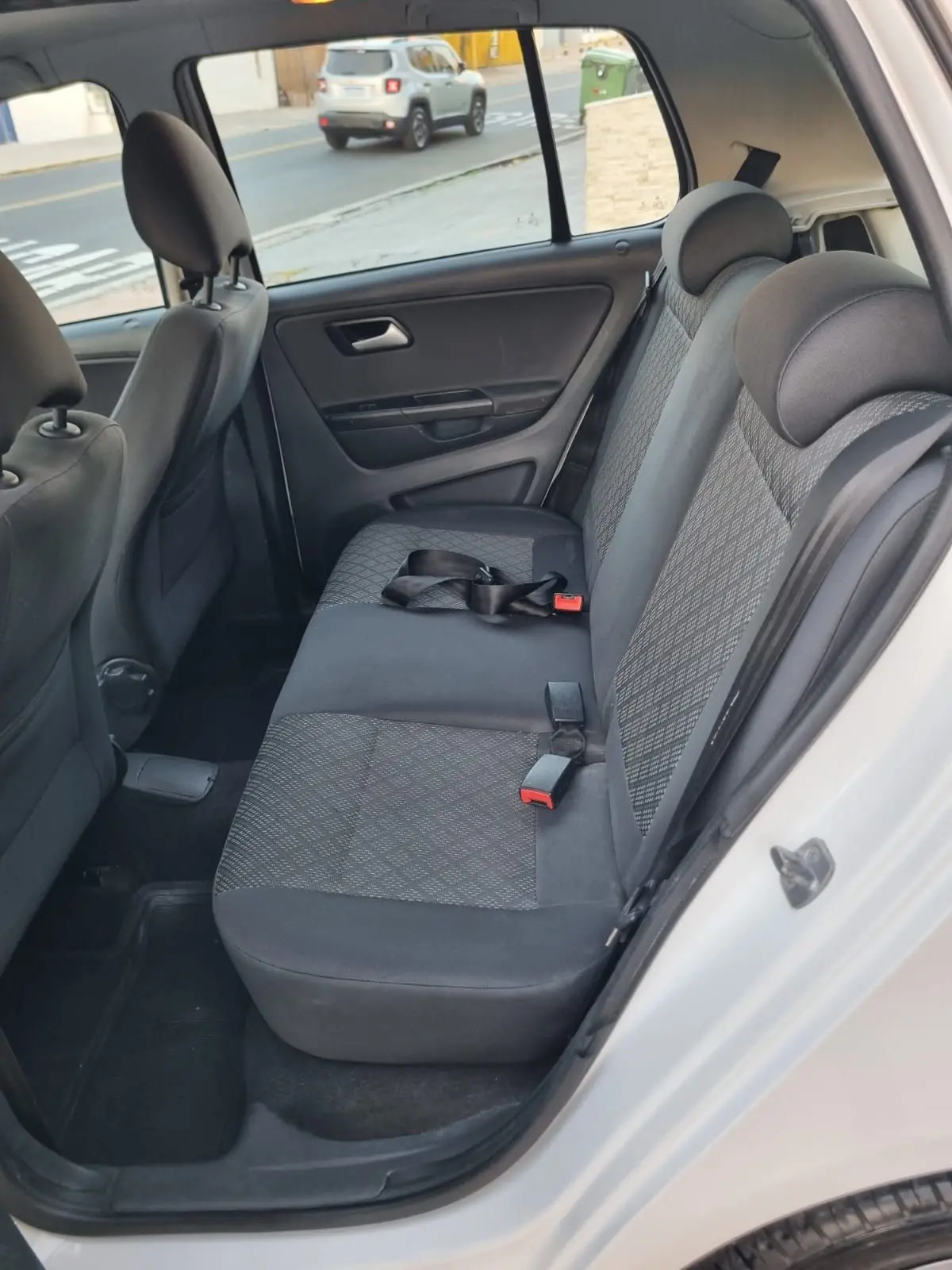 VOLKSWAGEN Fox - Foto