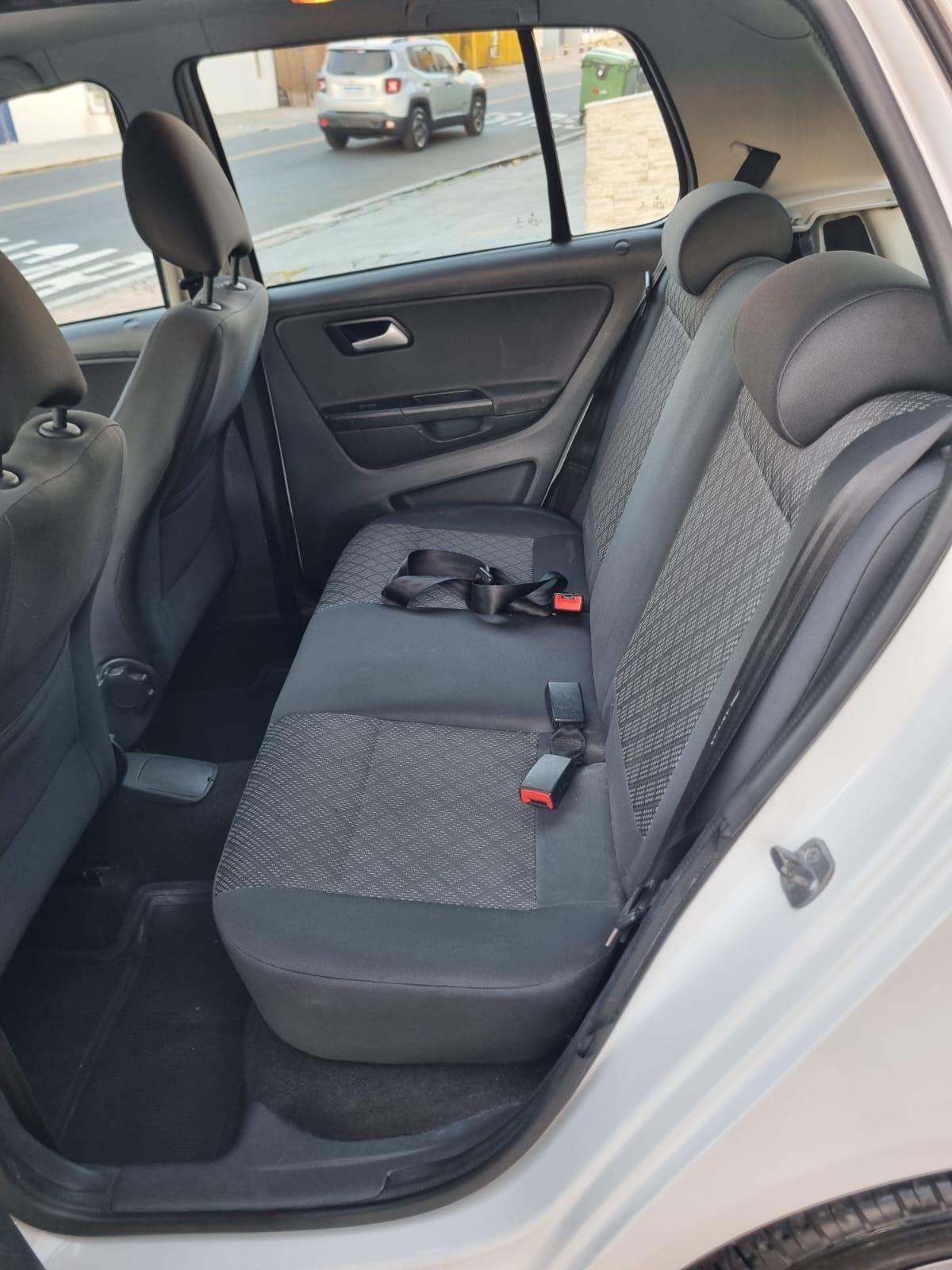 VOLKSWAGEN Fox - Foto