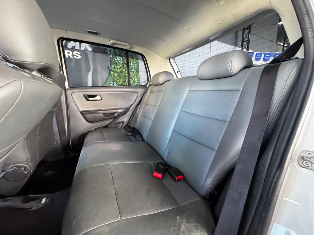 VOLKSWAGEN Fox - Foto