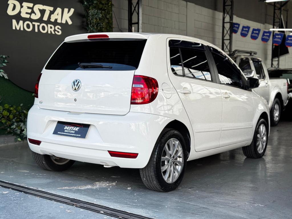 VOLKSWAGEN Fox - Foto