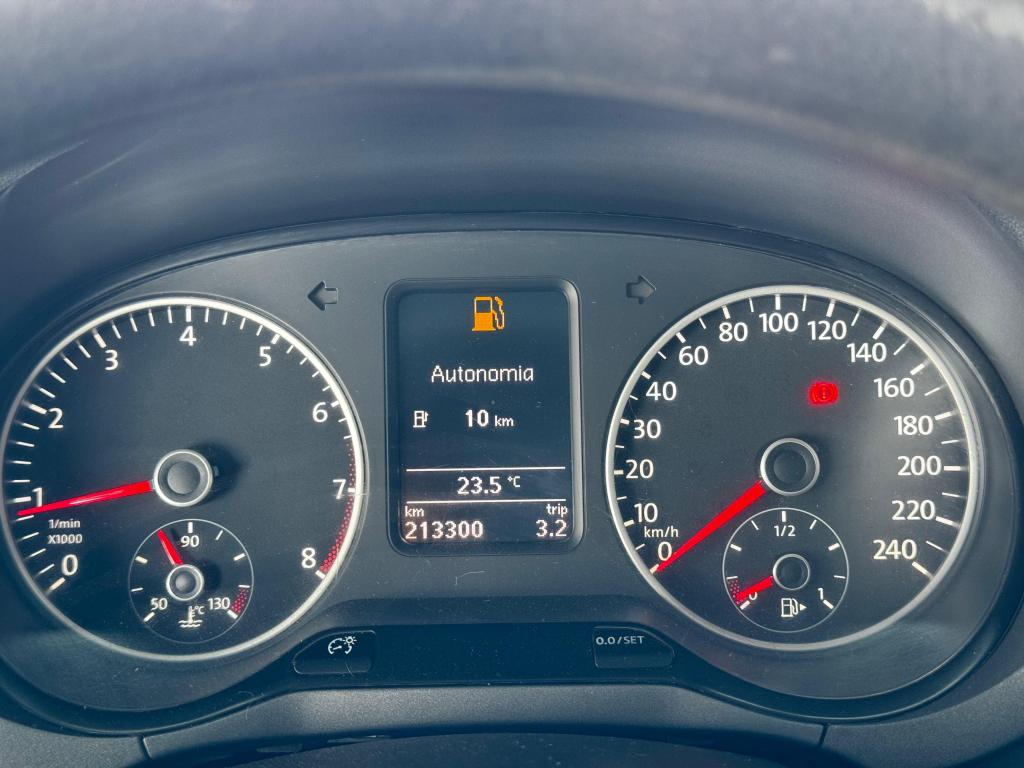 VOLKSWAGEN Fox - Foto