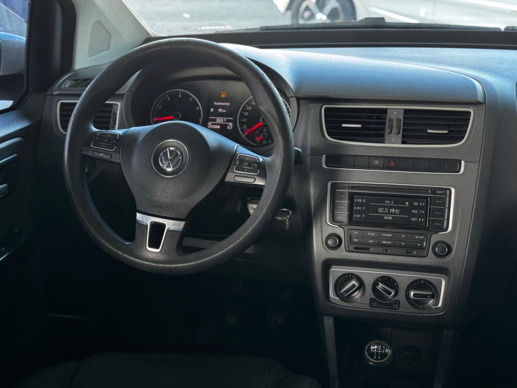 VOLKSWAGEN Fox - Foto