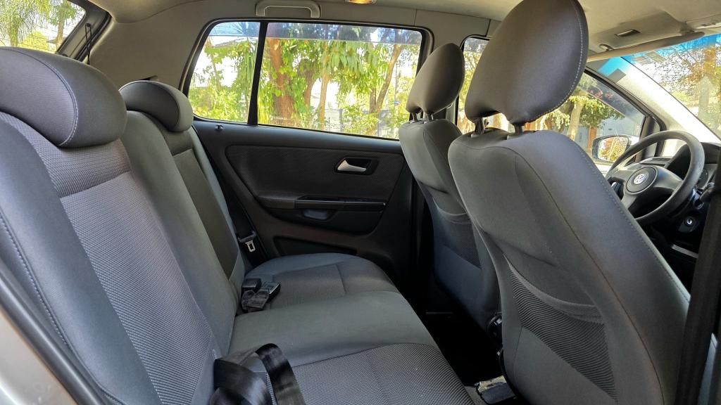 VOLKSWAGEN Fox - Foto