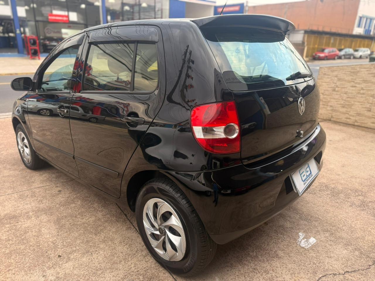 VOLKSWAGEN Fox - Foto