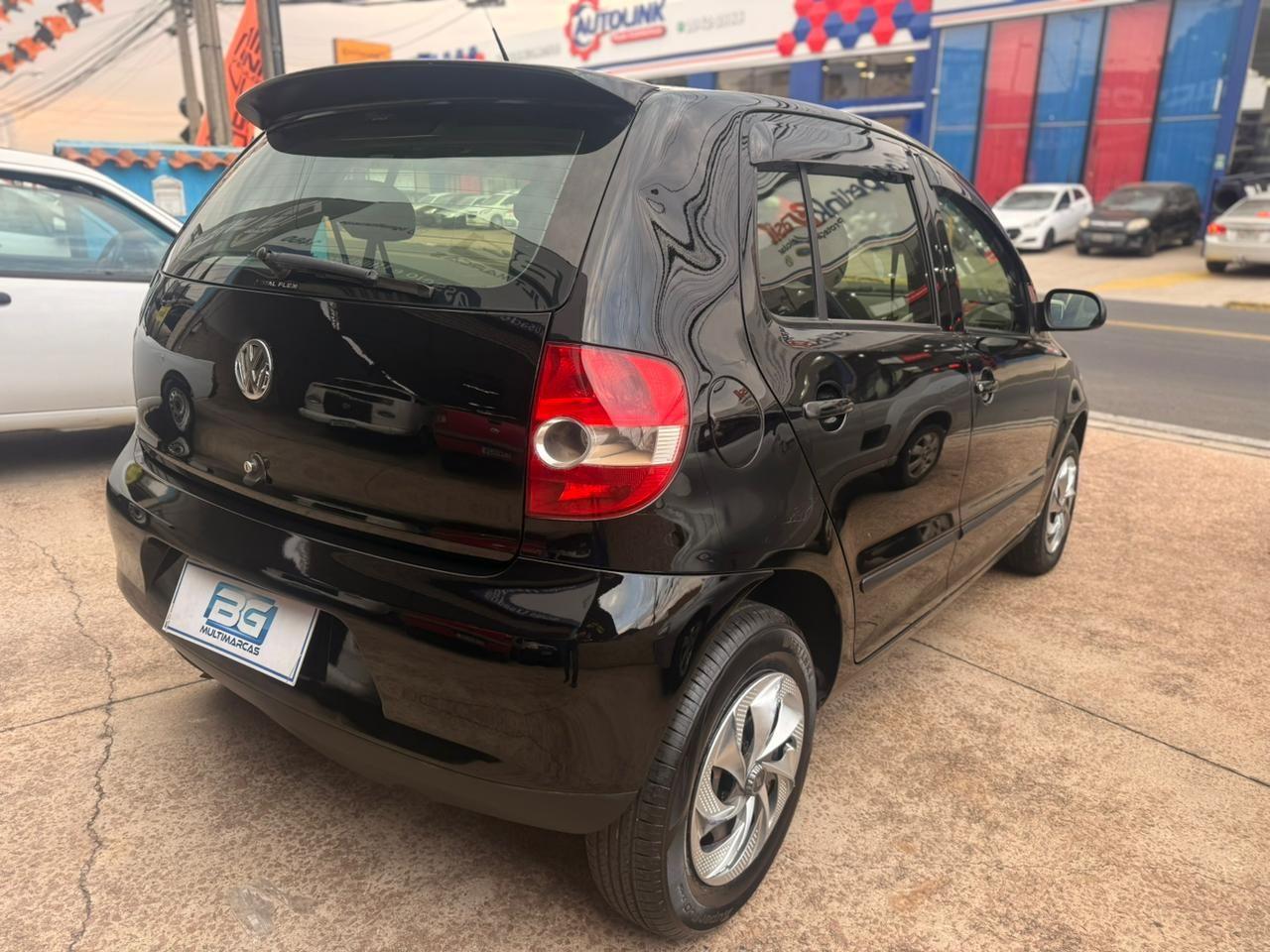 VOLKSWAGEN Fox - Foto