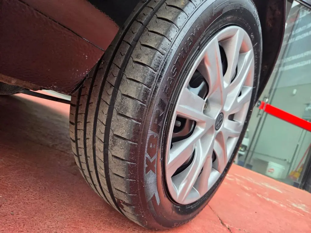 VOLKSWAGEN Fox - Foto