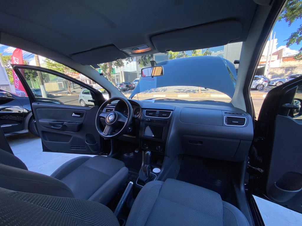 VOLKSWAGEN Fox - Foto