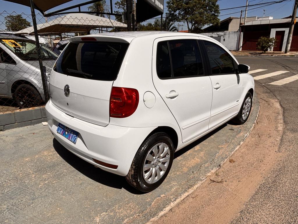 VOLKSWAGEN Fox - Foto