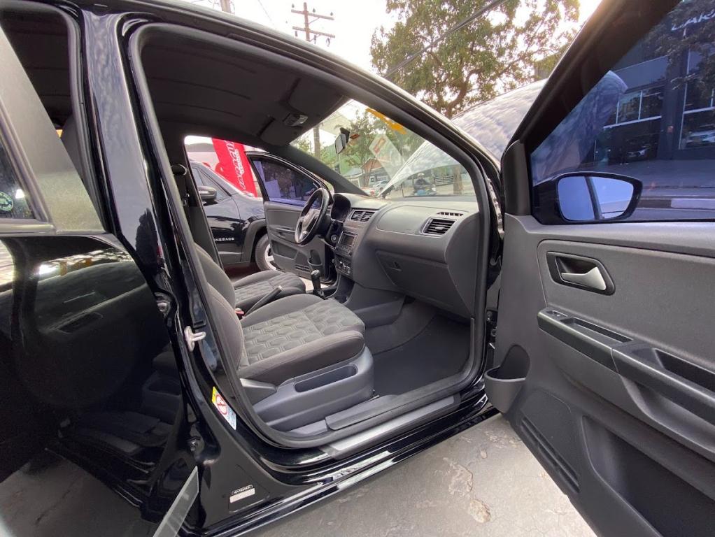 VOLKSWAGEN Fox - Foto