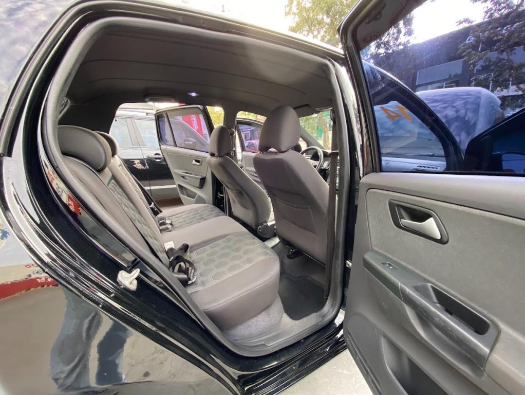 VOLKSWAGEN Fox - Foto