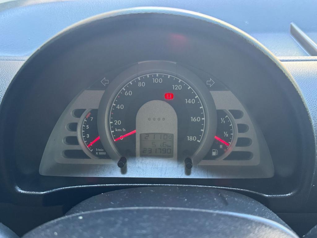 VOLKSWAGEN Fox - Foto