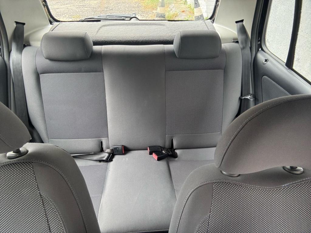 VOLKSWAGEN Fox - Foto