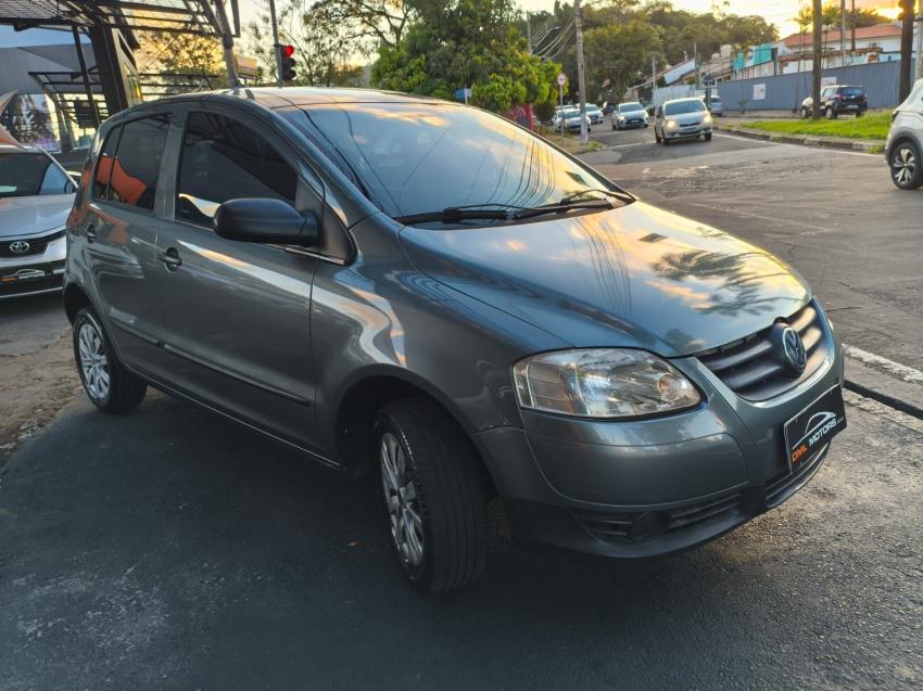 VOLKSWAGEN Fox - Foto