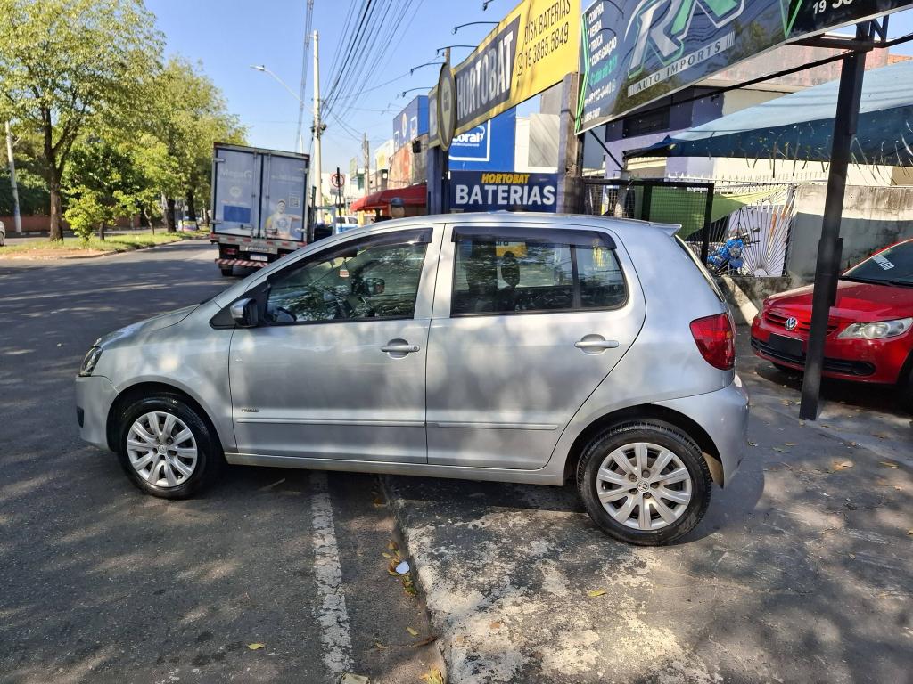 VOLKSWAGEN Fox - Foto
