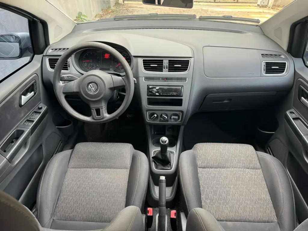 VOLKSWAGEN Fox - Foto