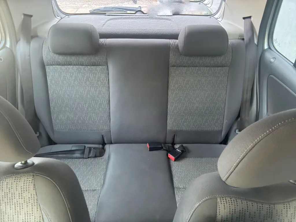 VOLKSWAGEN Fox - Foto
