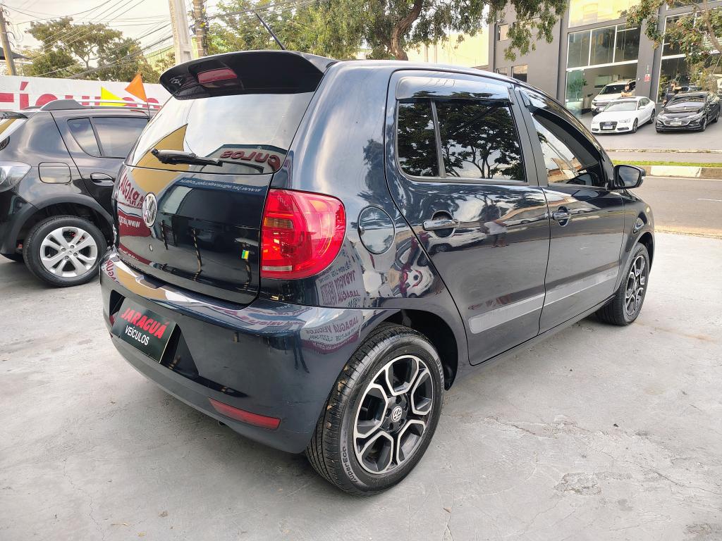 VOLKSWAGEN Fox - Foto