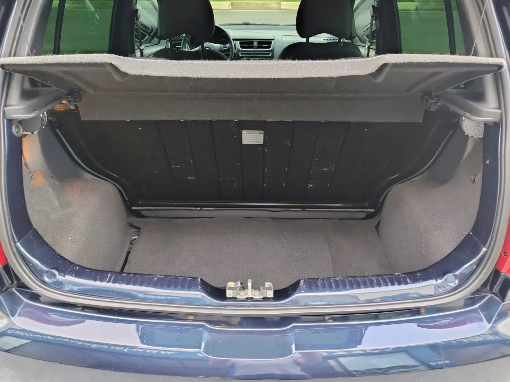 VOLKSWAGEN Fox - Foto