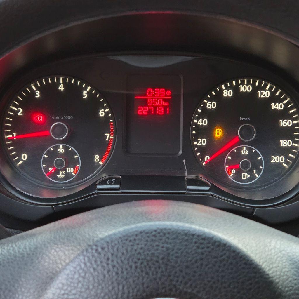 VOLKSWAGEN Fox - Foto