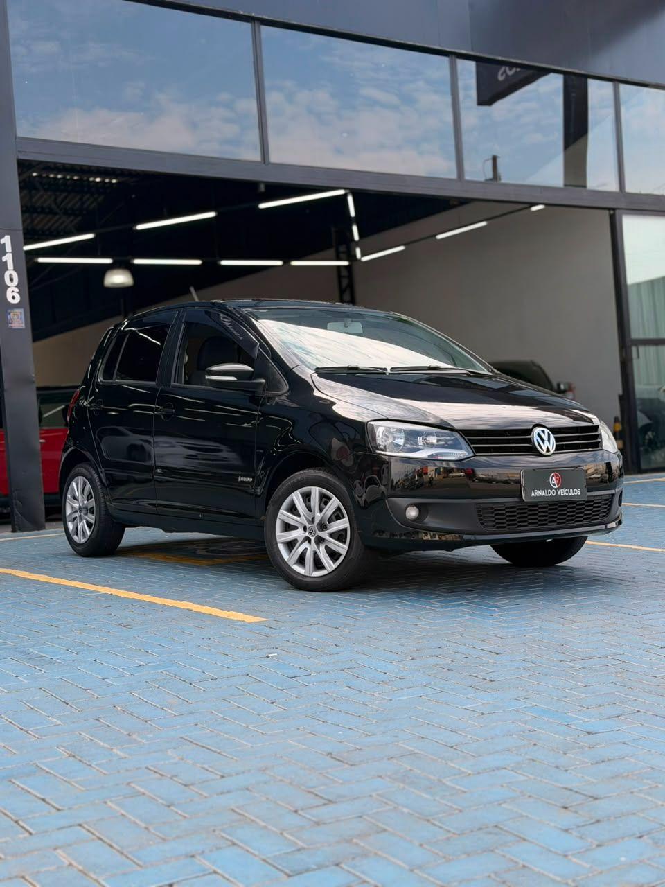 VOLKSWAGEN Fox - Foto