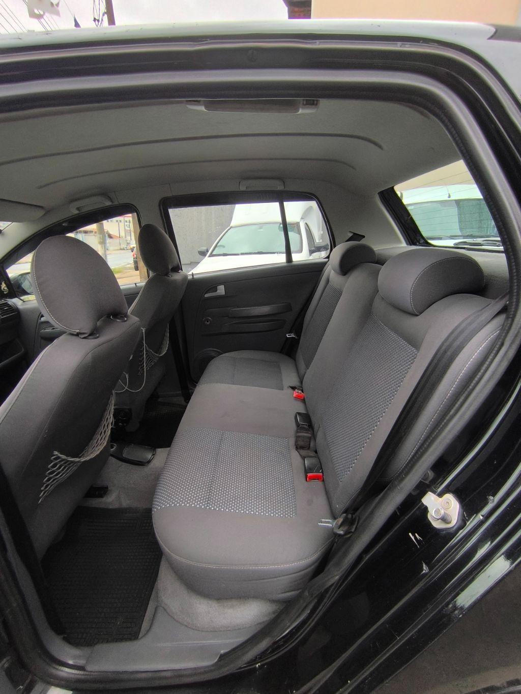 VOLKSWAGEN Fox - Foto