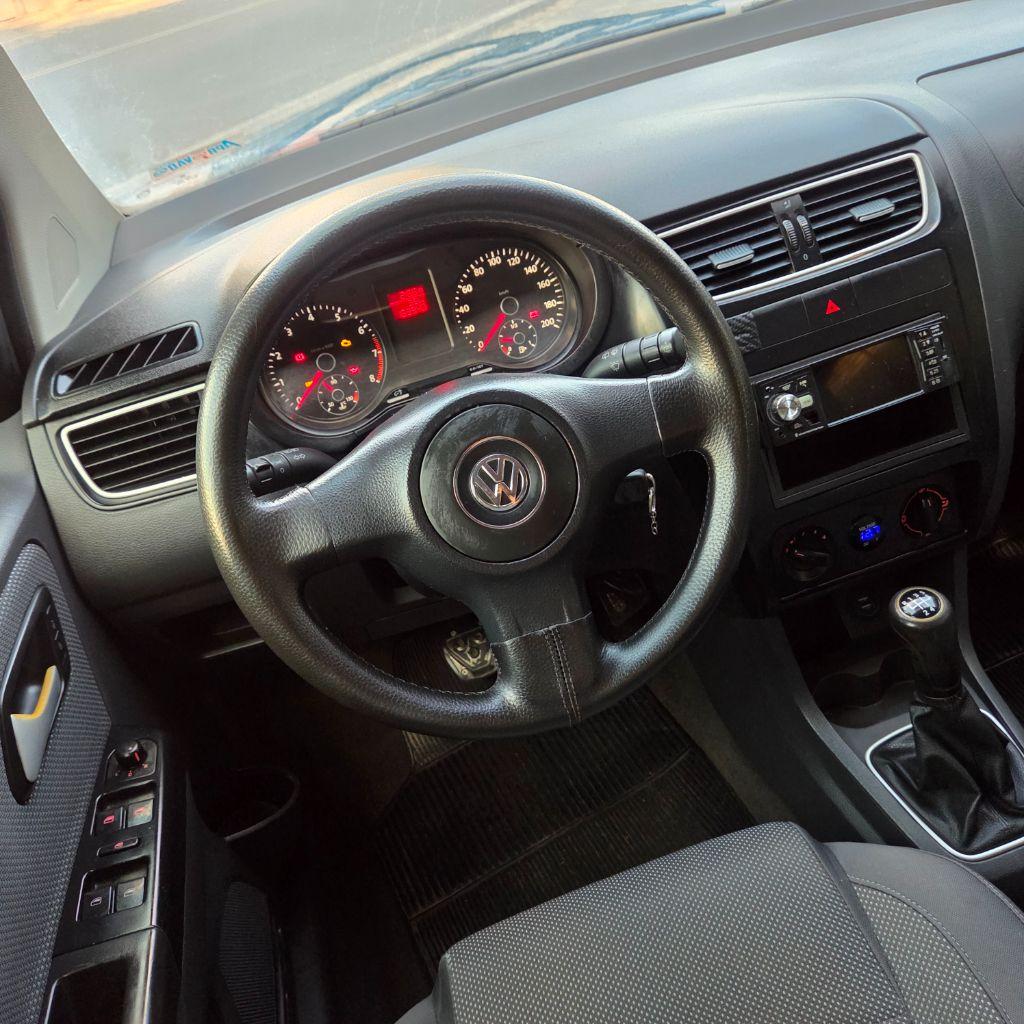 VOLKSWAGEN Fox - Foto