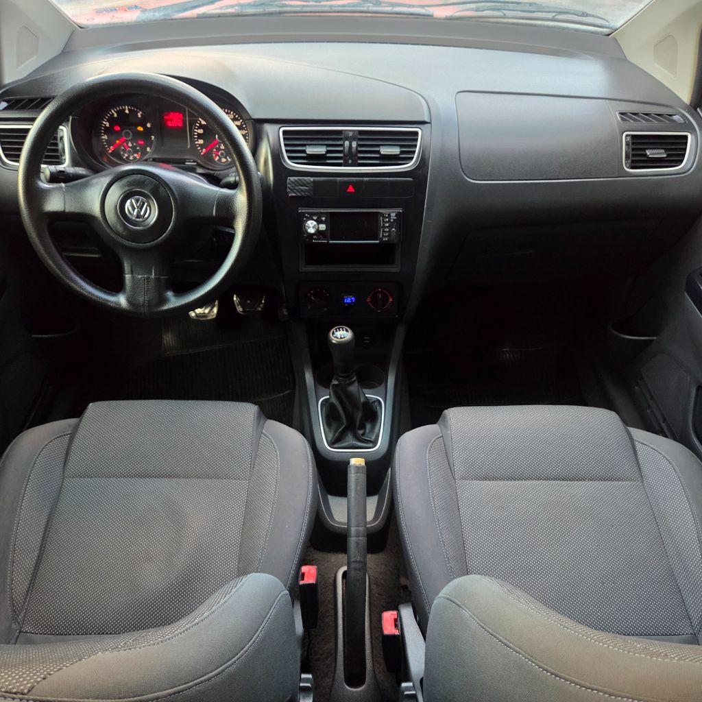 VOLKSWAGEN Fox - Foto