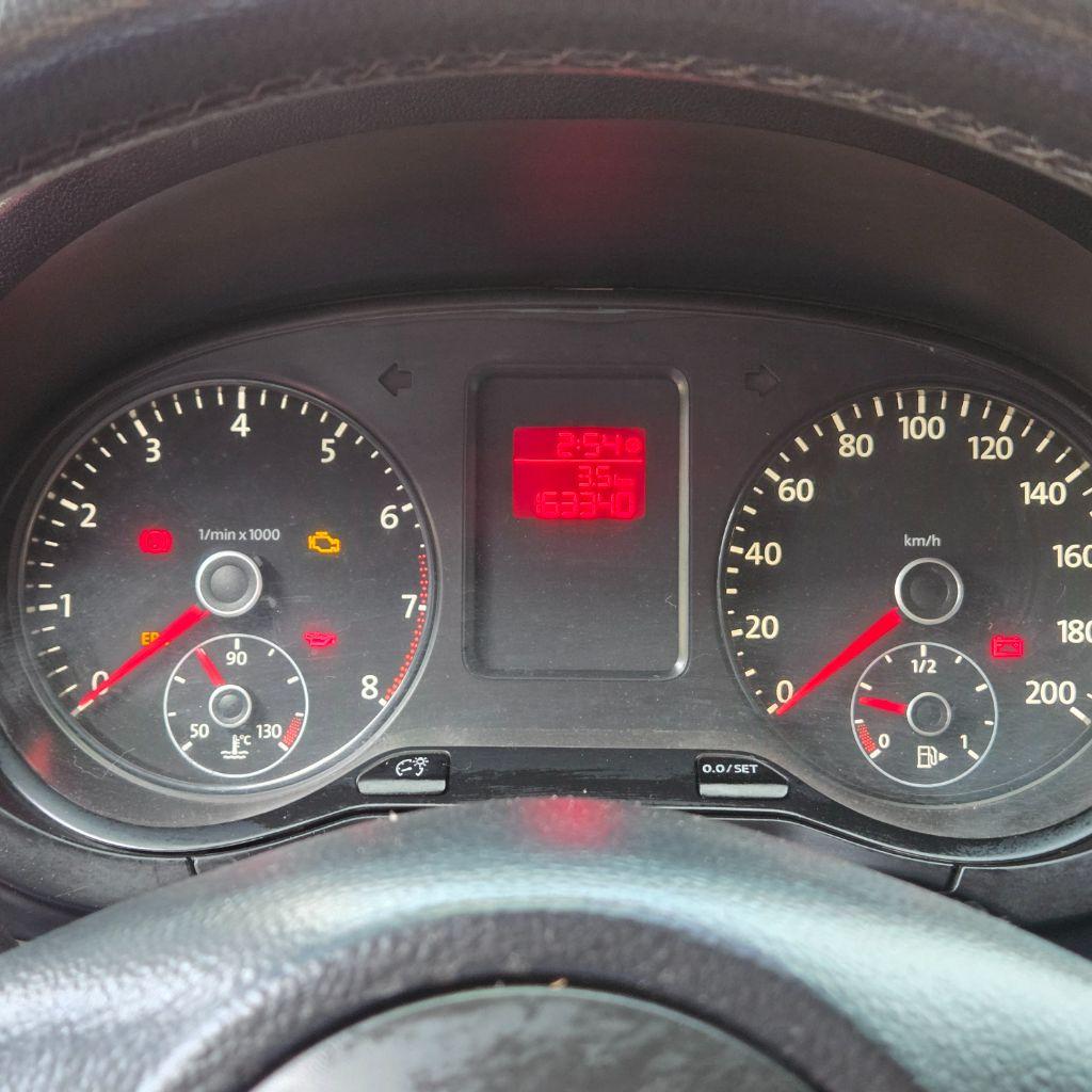 VOLKSWAGEN Fox - Foto