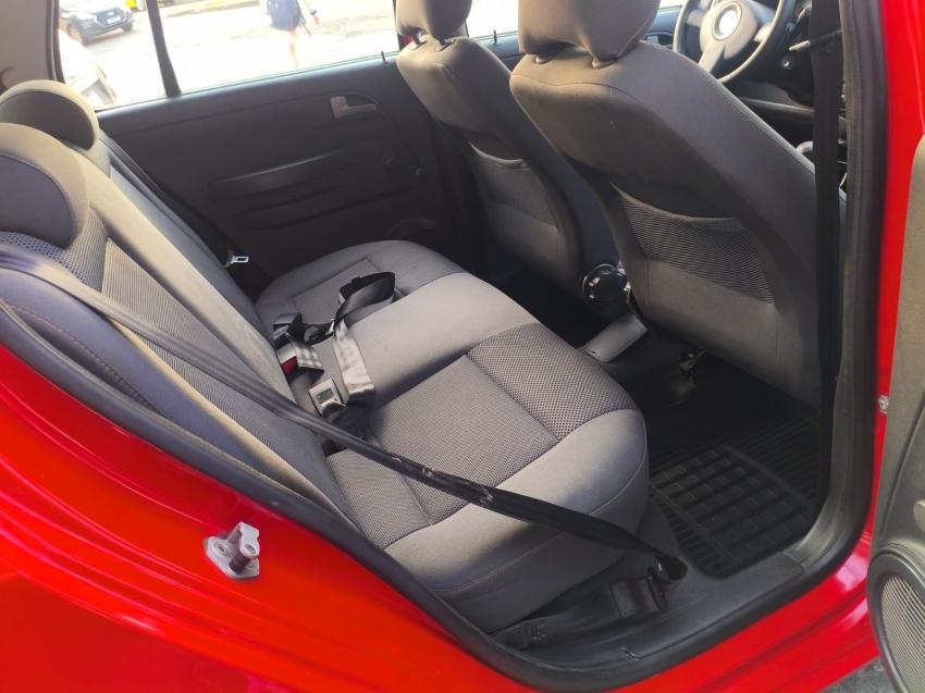 VOLKSWAGEN Fox - Foto