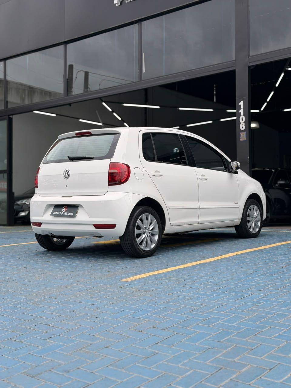 VOLKSWAGEN Fox - Foto