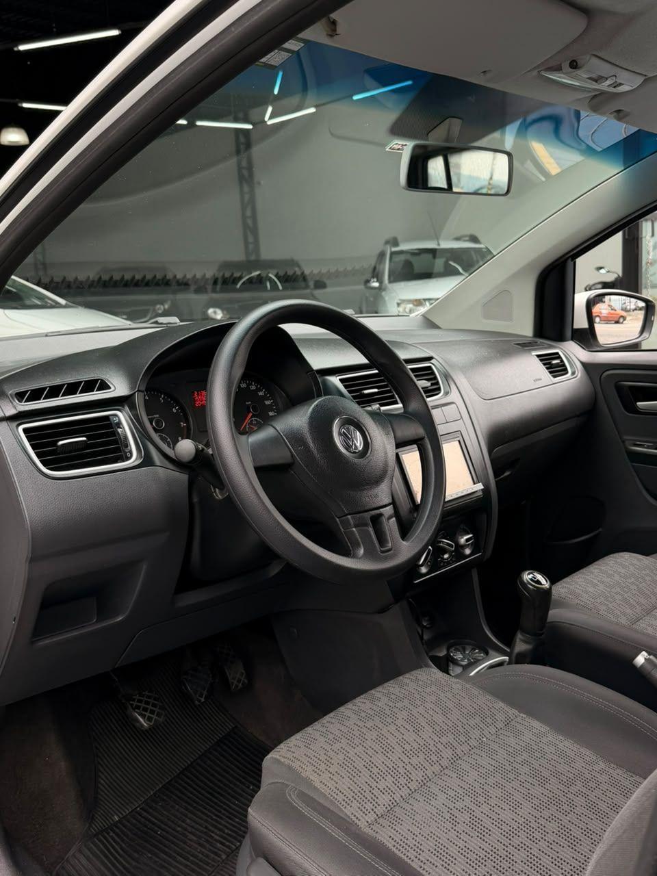 VOLKSWAGEN Fox - Foto