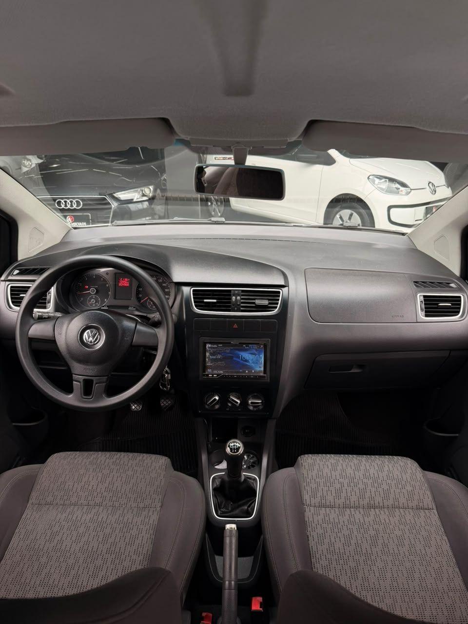 VOLKSWAGEN Fox - Foto