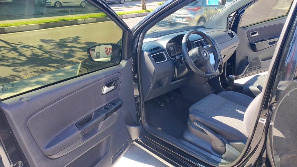 VOLKSWAGEN Fox - Foto