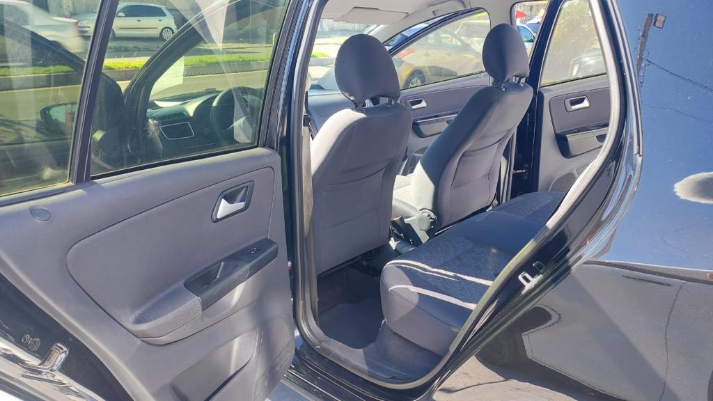 VOLKSWAGEN Fox - Foto