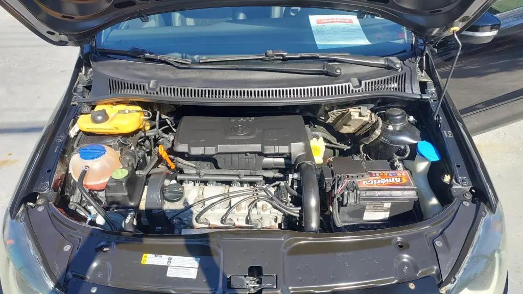 VOLKSWAGEN Fox - Foto