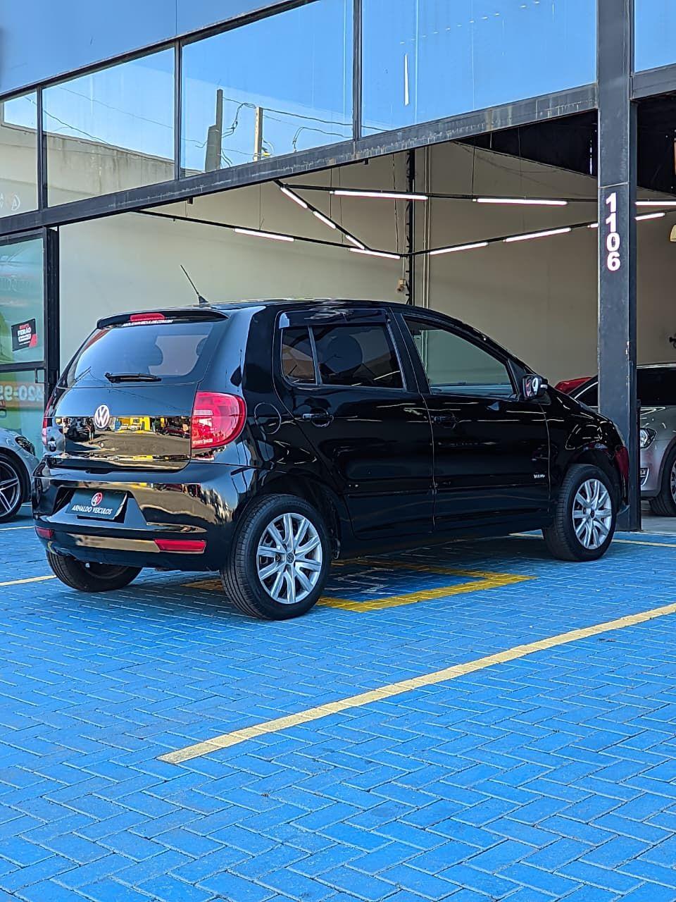 VOLKSWAGEN Fox - Foto