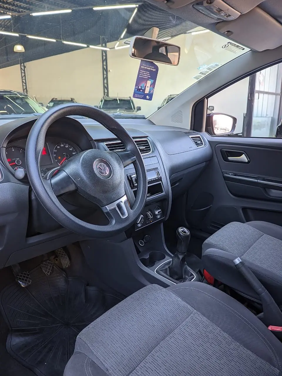 VOLKSWAGEN Fox - Foto