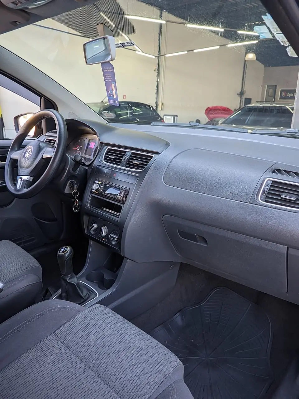 VOLKSWAGEN Fox - Foto
