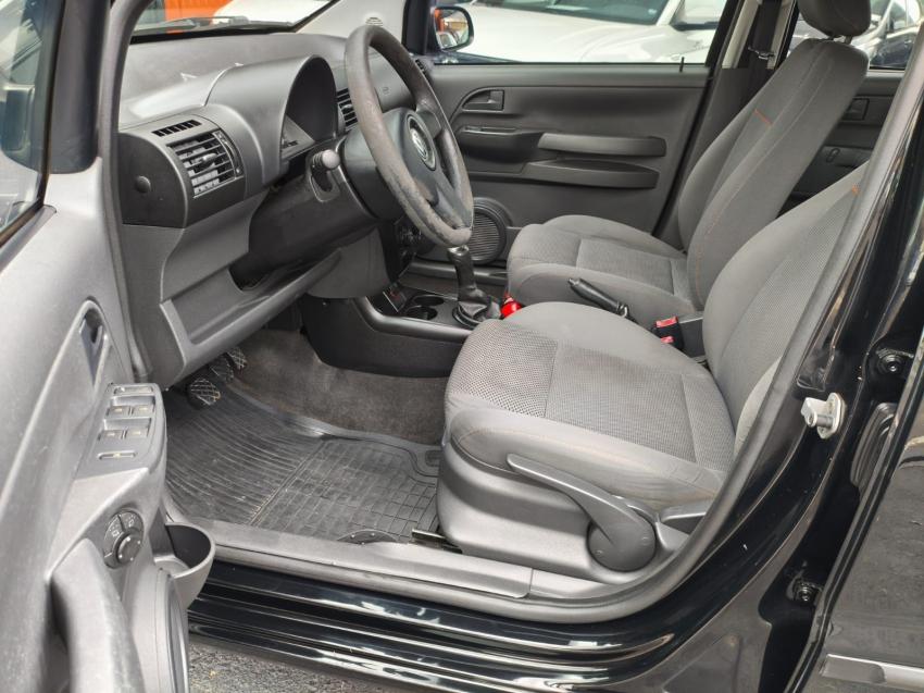 VOLKSWAGEN Fox - Foto