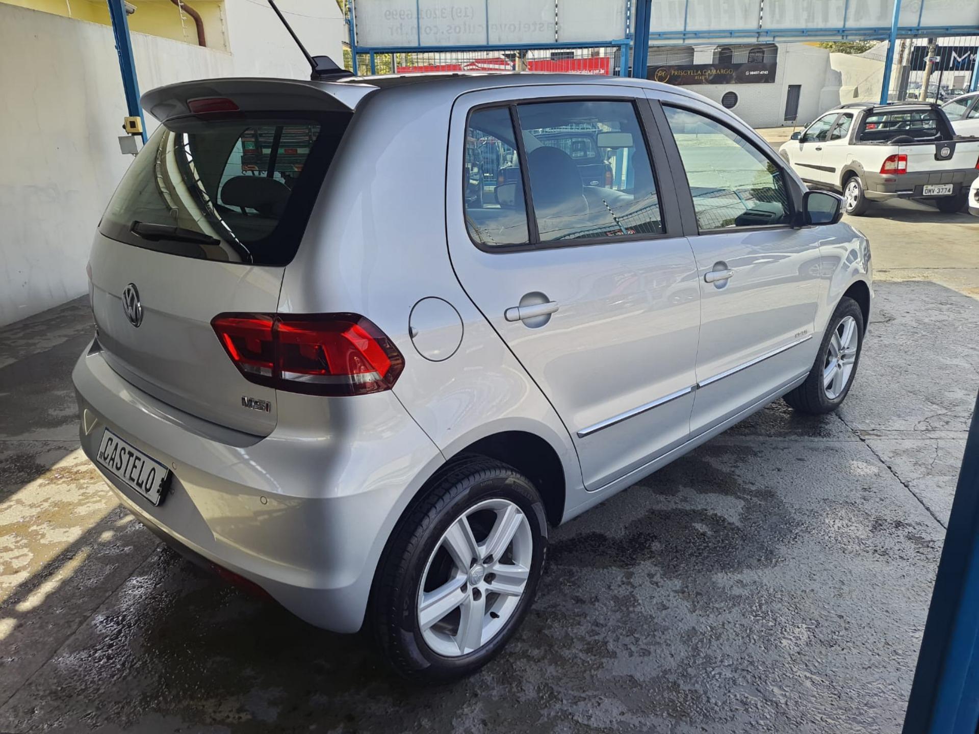 VOLKSWAGEN Fox - Foto