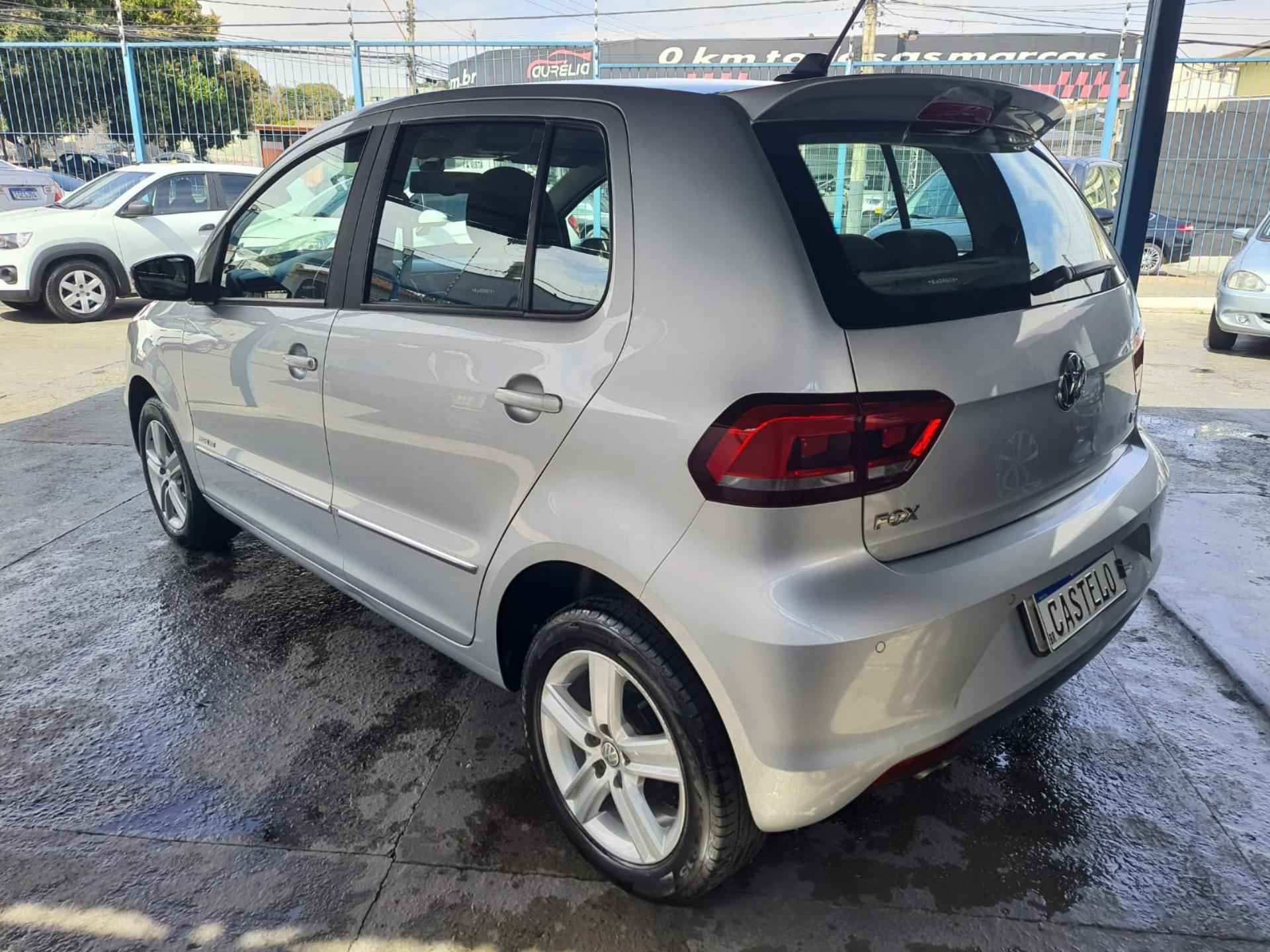 VOLKSWAGEN Fox - Foto