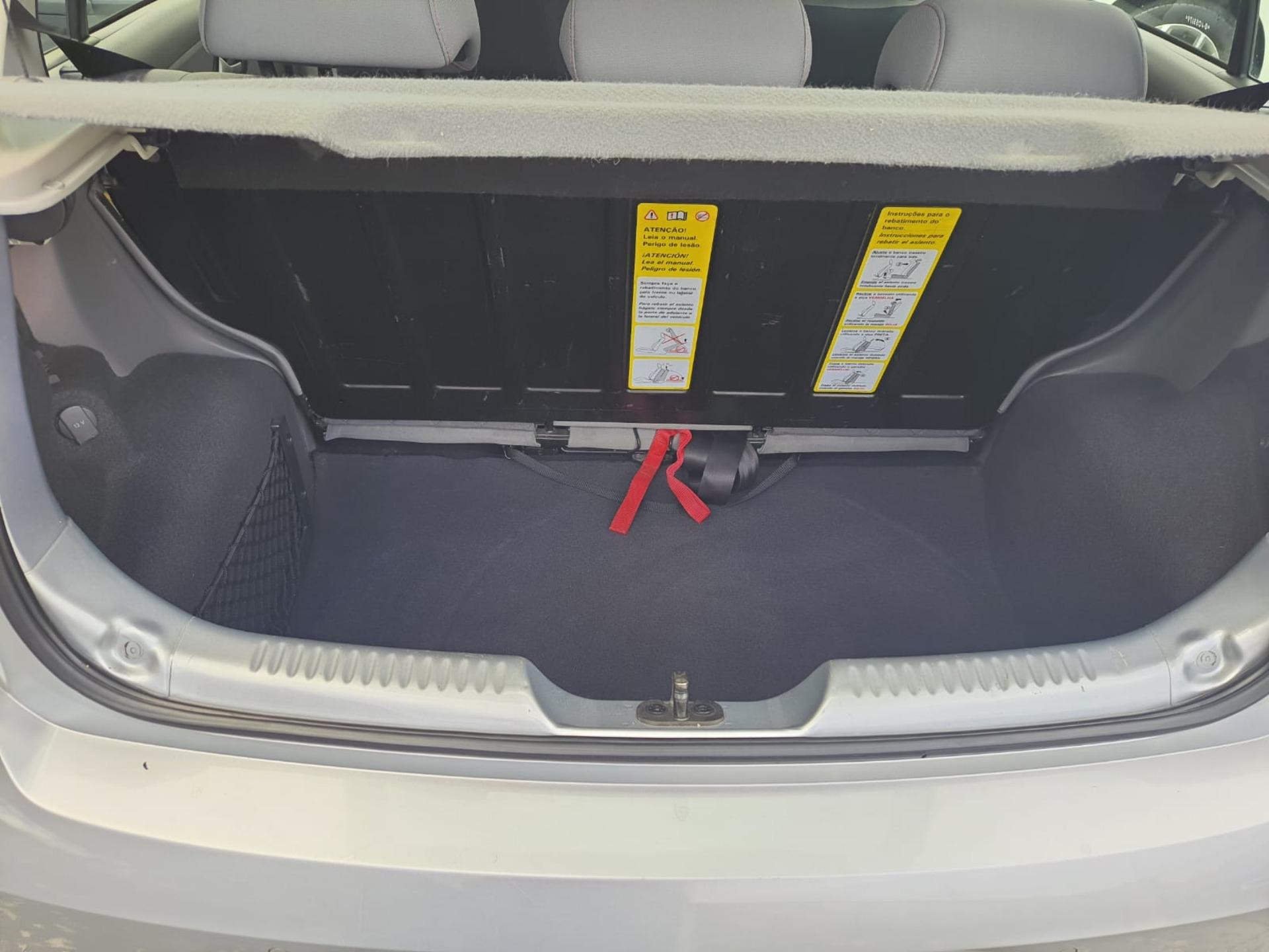 VOLKSWAGEN Fox - Foto