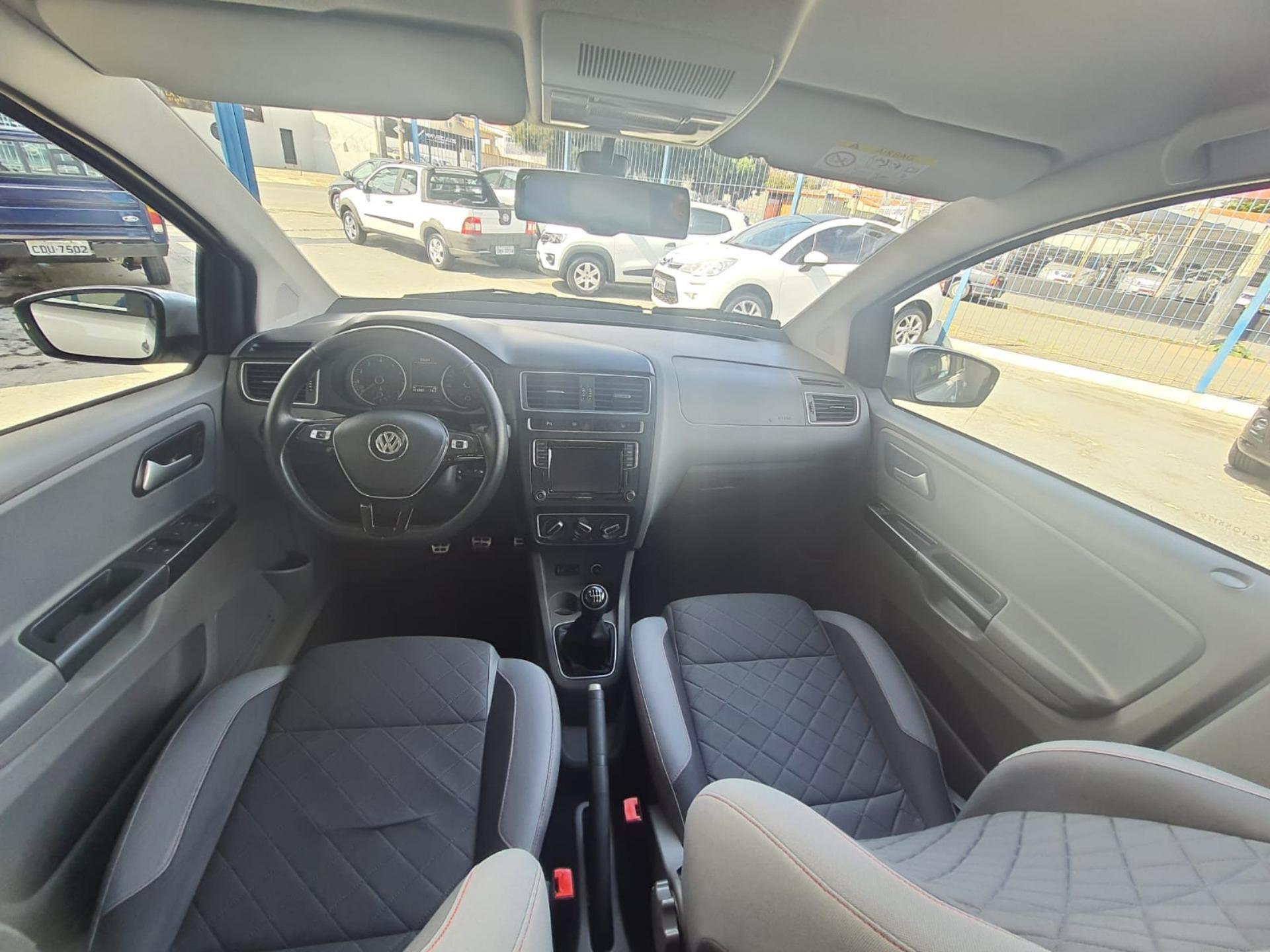 VOLKSWAGEN Fox - Foto